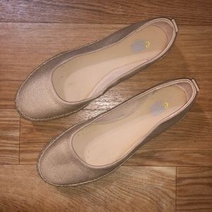 Metallic nude espadrille flats